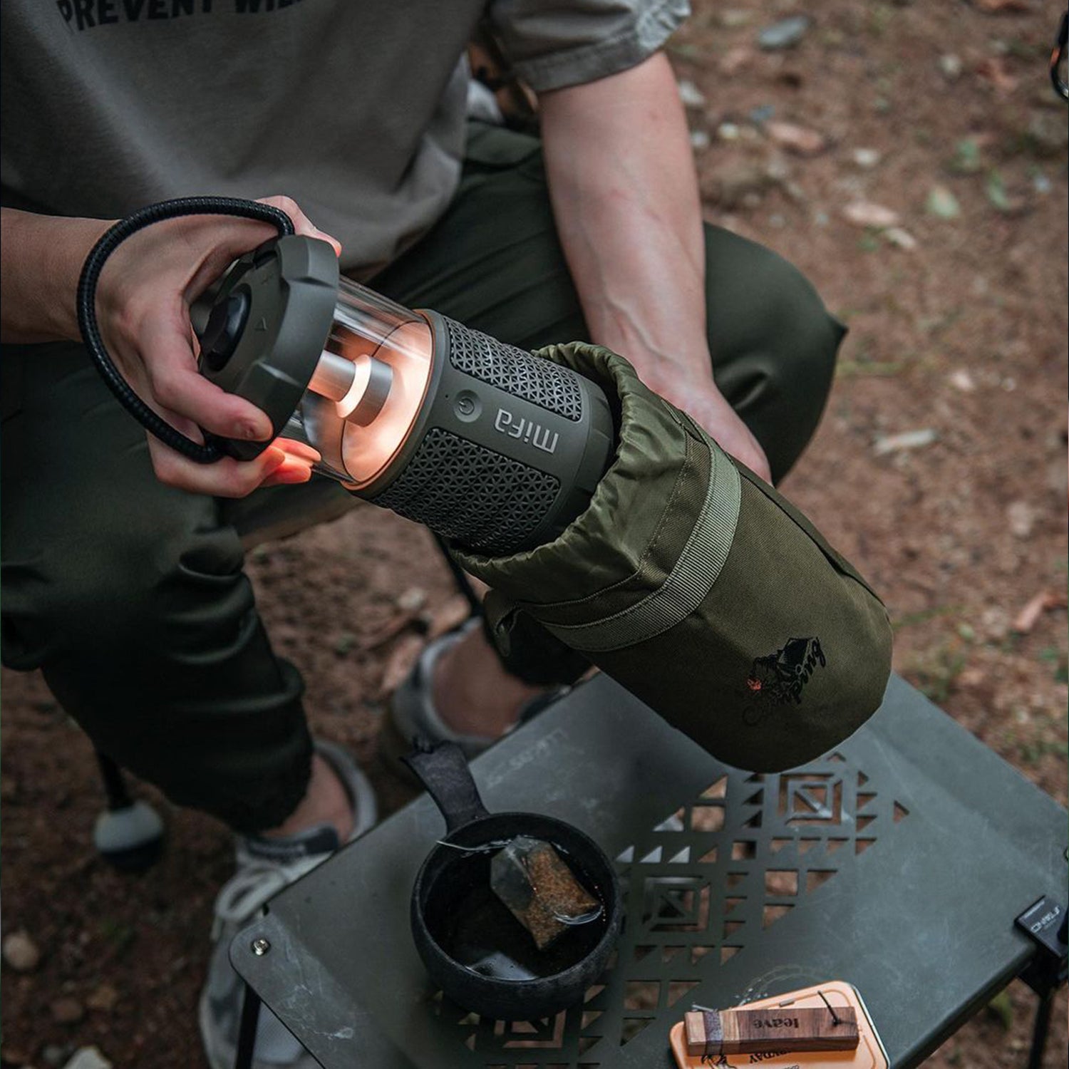 Mifa Wild Camping Outdoor Bluetooth 5.3 Speaker with Lantern – mifa