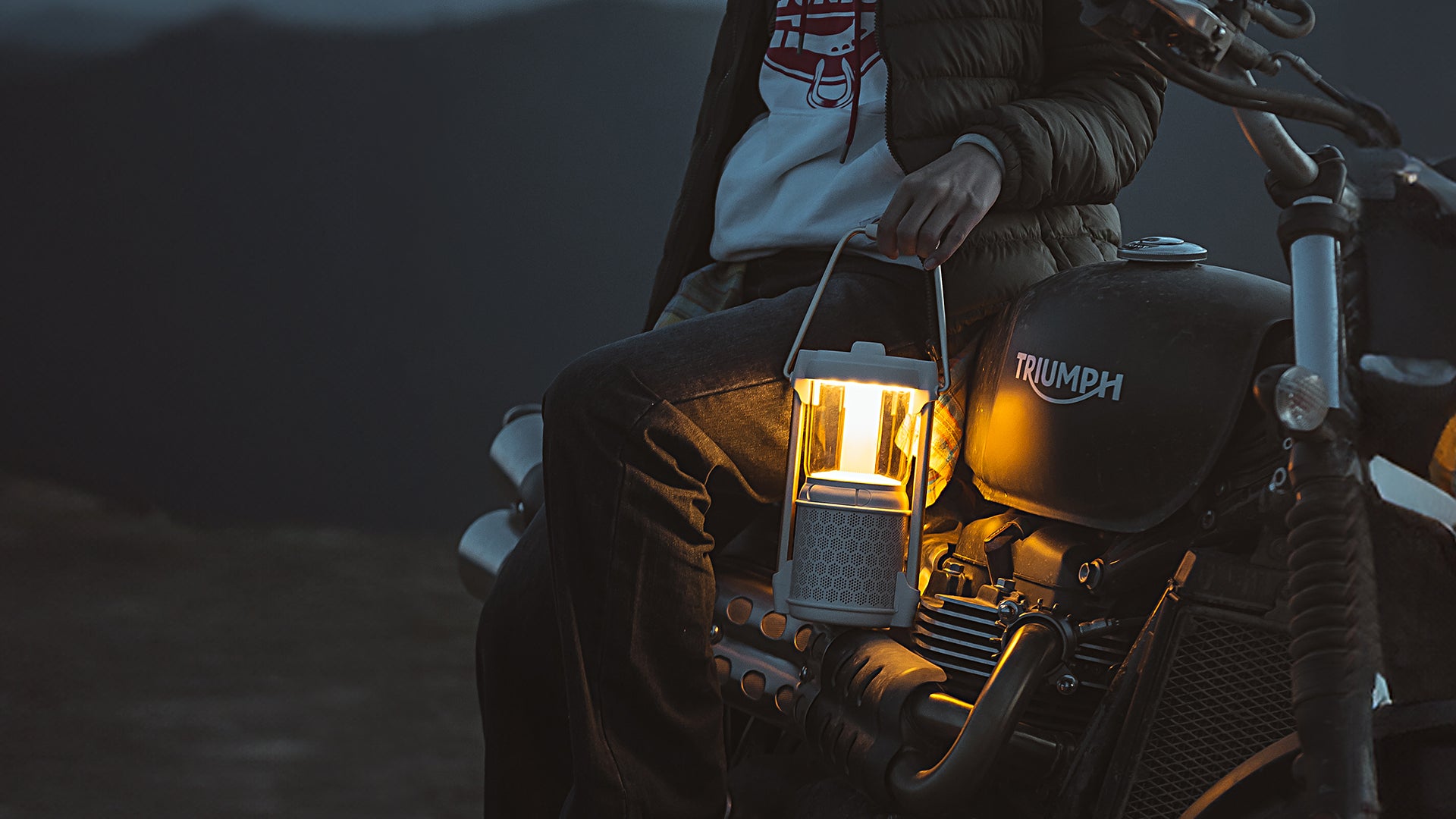 mifa ポータブル屋外用 Bluetooth スピーカー