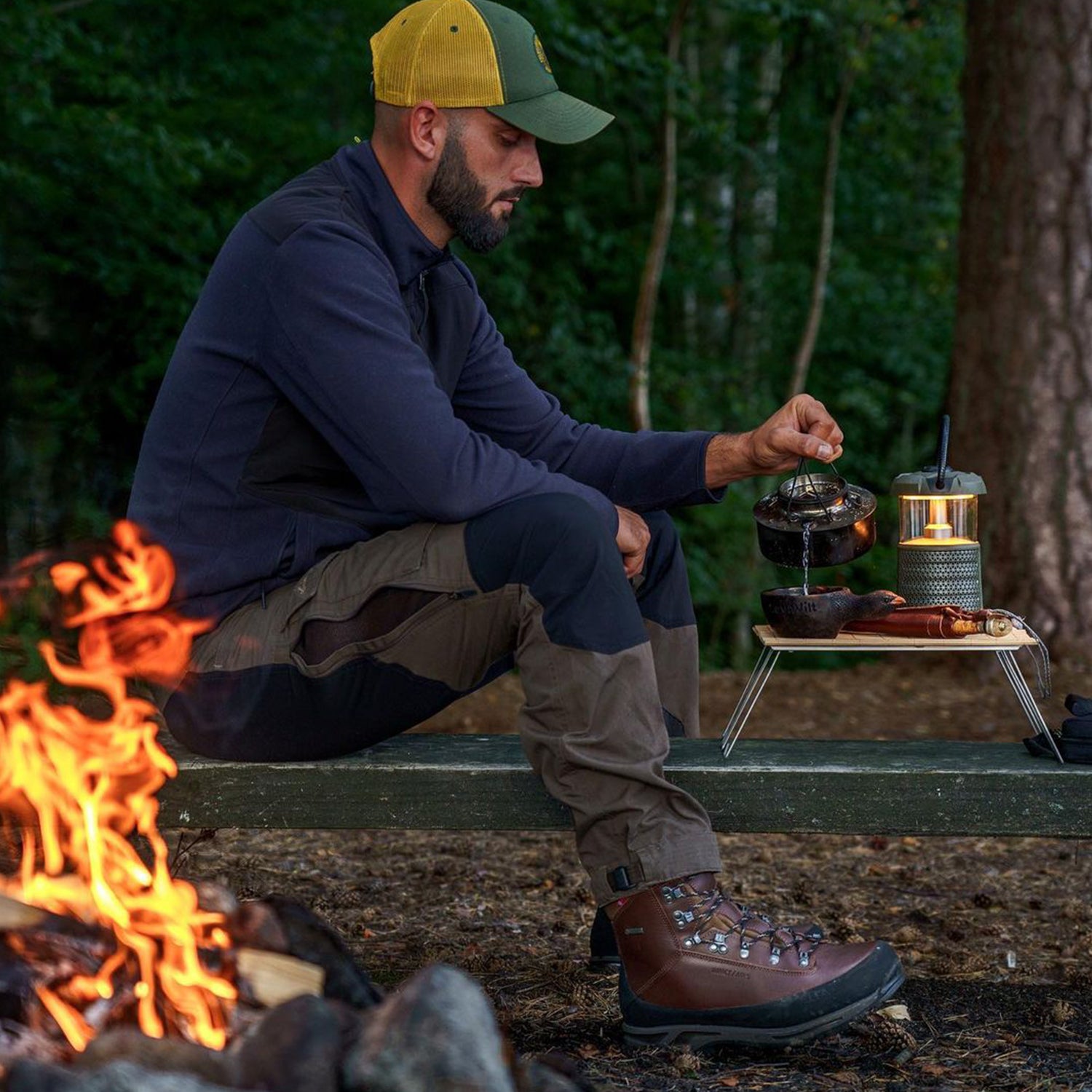 Mifa Wild Camping Outdoor Bluetooth 5.3 Speaker with Lantern – mifa
